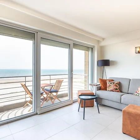 Beautiful With Sea Views And Parking Apartment Ostend