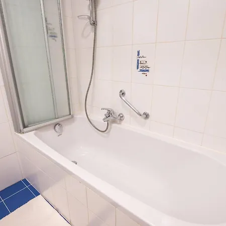 Lejlighed Beautiful With Sea Views And Parking