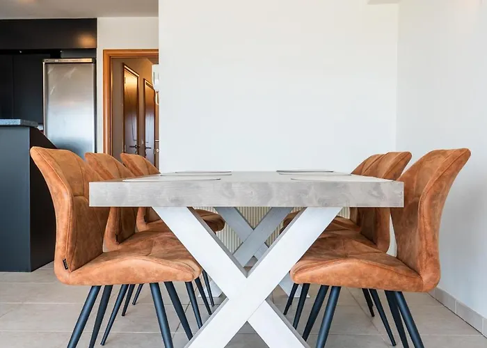 Beautiful With Sea Views And Parking Oostende