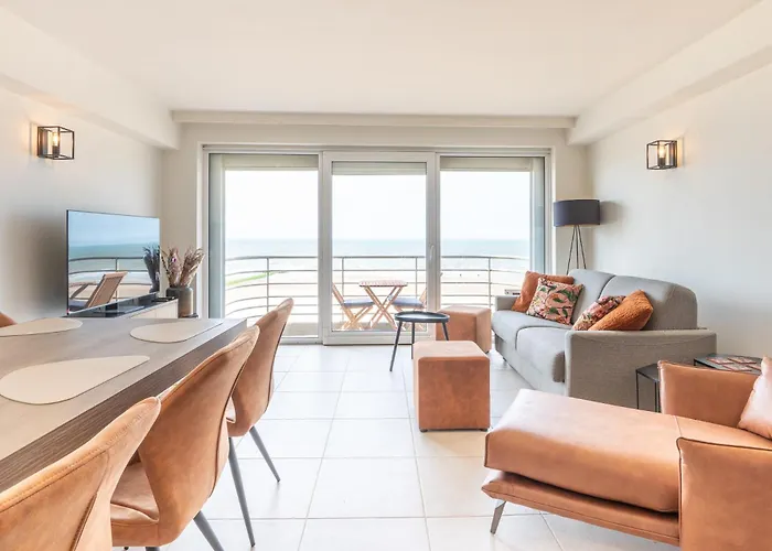 Beautiful With Sea Views And Parking Oostende