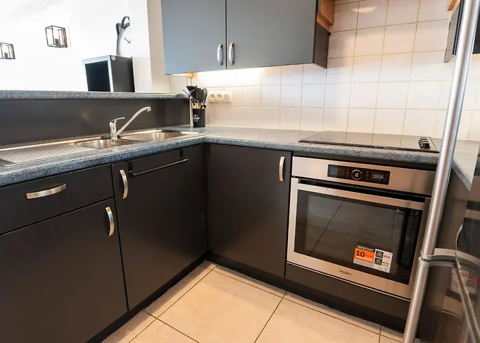 Beautiful With Sea Views And Parking *