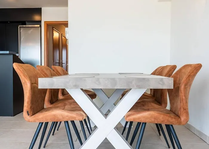 Beautiful With Sea Views And Parking Oostende